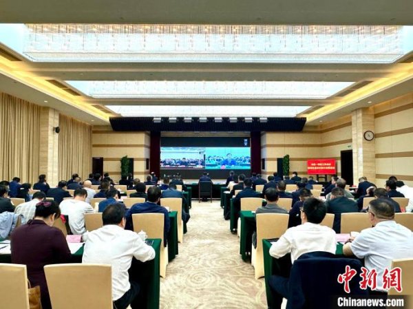 正规在线炒股配资知识门户 福建宁德：持续抱好“金娃娃” 让“弱鸟”飞得更高更远